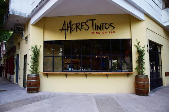 Amores Tintos Gorriti