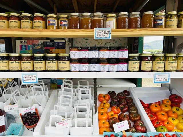 Uncle John's Farm Stand
