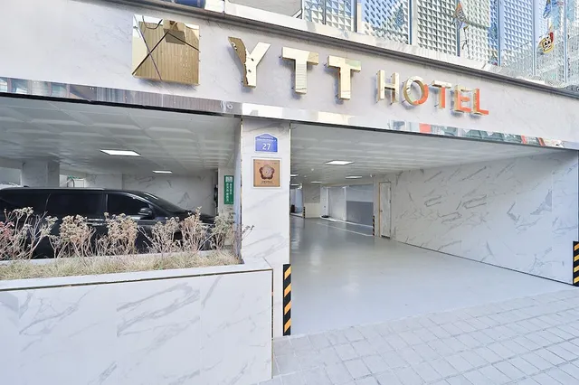 YTT Hotel