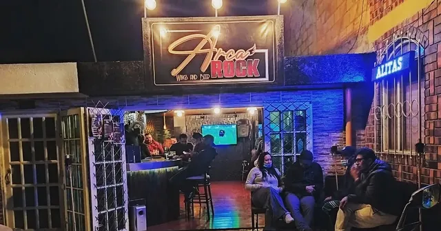 Arca rock wings and beer