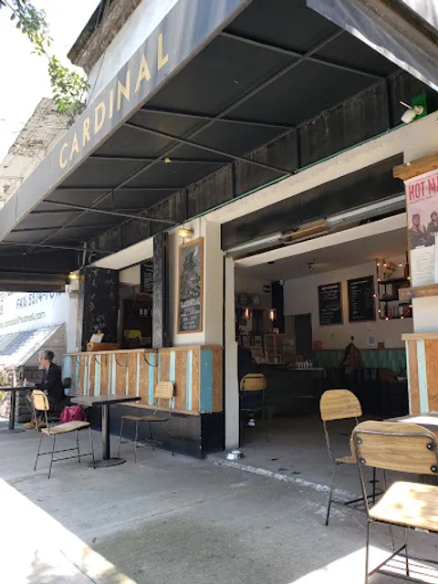 Cardinal Casa de Café