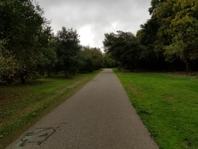 Los Gatos Creek Trail, St. Elizabeth Dr Entrance