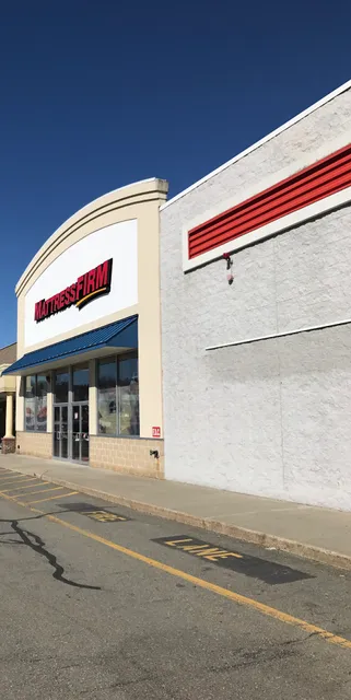 Mattress Firm Lincoln Plaza