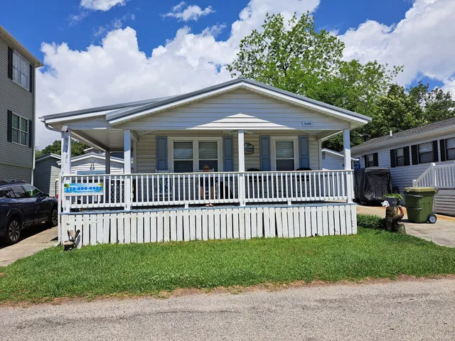 Beach Bum Beach Houses