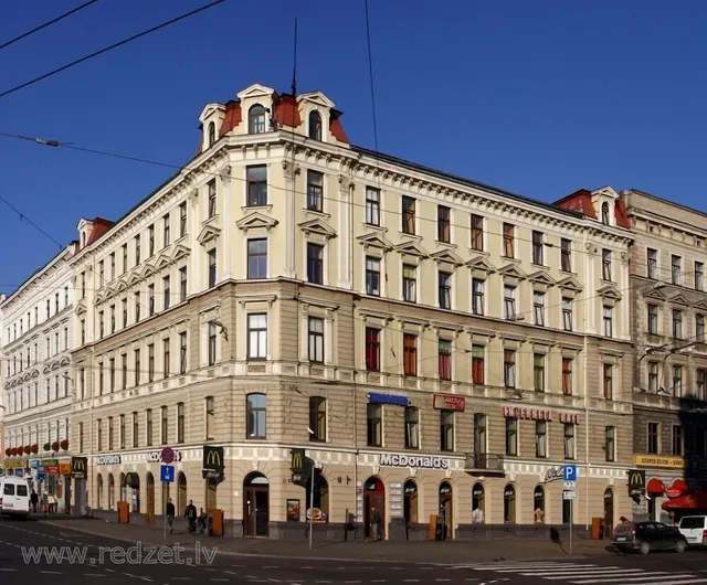 Lighthouse Hostel and Rooms