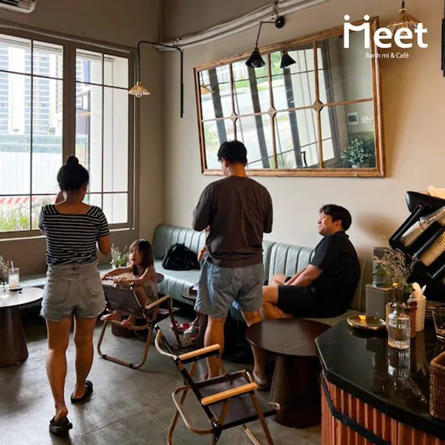 MEET - Banh Mi And Coffee