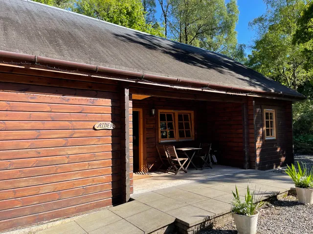 Acharn Courtyard Cottages