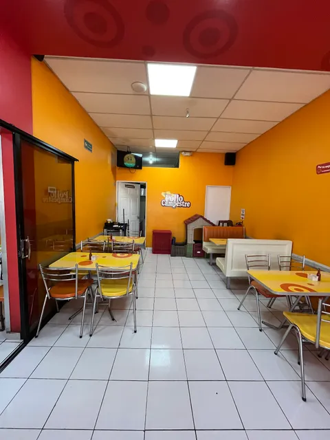 Pollo Campestre • Jiquilisco