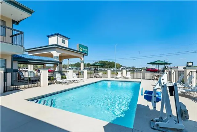 Quality Inn Marshall