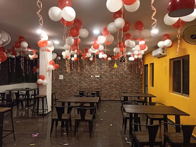 PIZZA CRAVINGS (WOOD FIRED BRICK OVEN PIZZERIA)