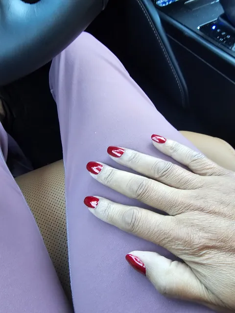 Pretty Little Nails & Spa