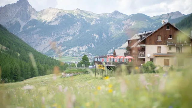 Logis Hôtel la Cascade