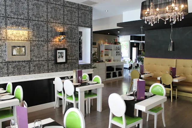 La Mafia se sienta a la mesa