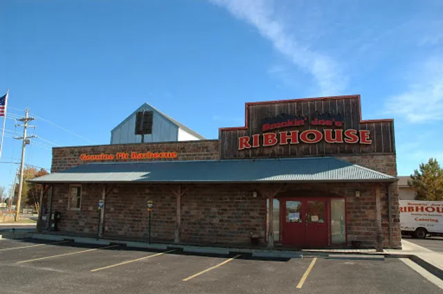 Smokin' Joe's Ribhouse