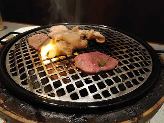 焼肉部屋 金ぼし