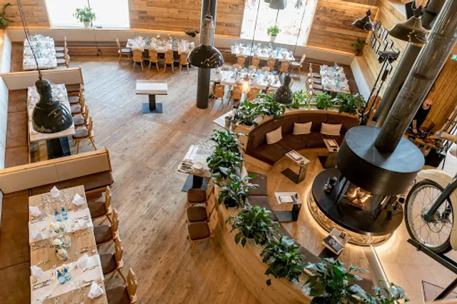 Top Mountain Crosspoint Restaurant