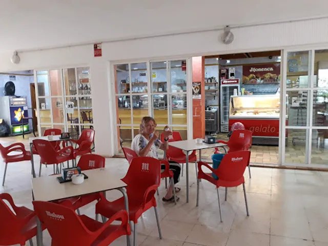 Pedregal Cafetería-Confitería-Heladería