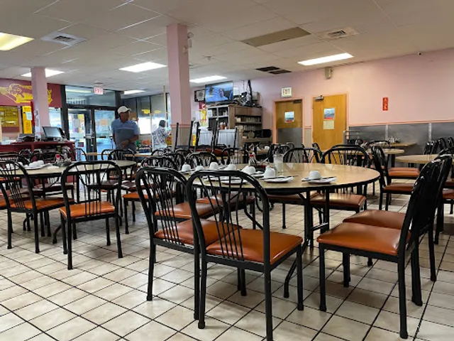 Seven Treasures Cantonese Restaurant