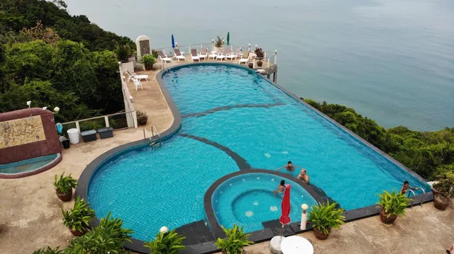 Thong Nai Pan Estate