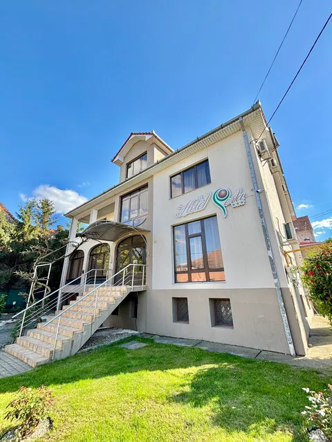 Hotel Restaurant Perla