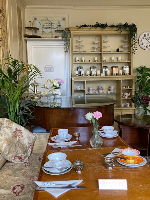 Candella Tea Room