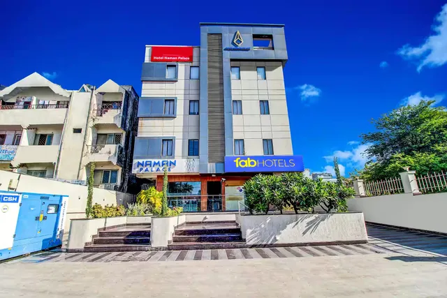 FabHotel Naman Palace - Hotel in Sawan Nagar, Bhopal