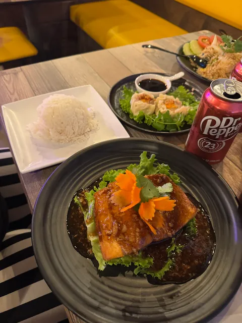 Khaosan Road Thai Cuisine