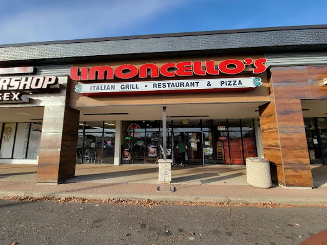 Limoncello's Italian pizza grill 🍕 restaurant