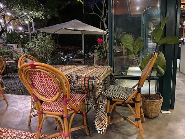 LA MAPPA Café & Bistro