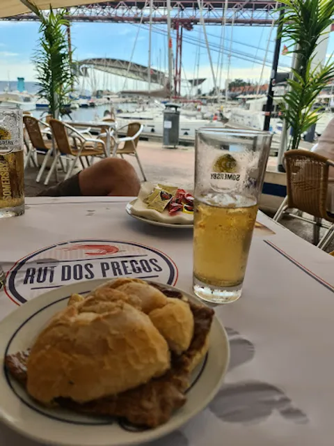 Rui dos Pregos - Docas