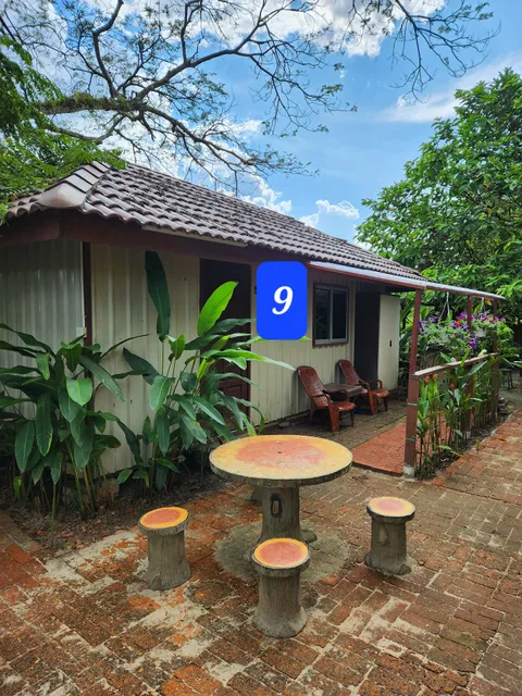 The Garden Resort (Homestay)