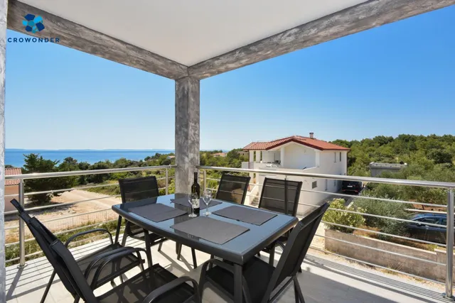 CROWONDER Luxury Vir Apartments