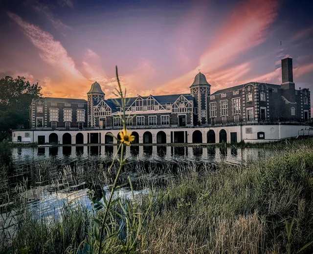 Humboldt Park Fieldhouse