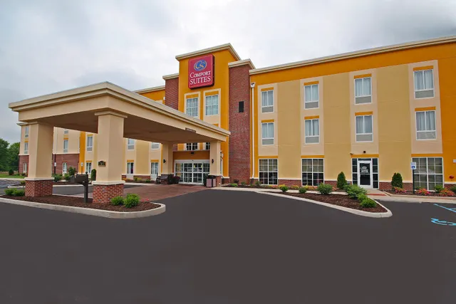 Comfort Suites Marietta-Parkersburg