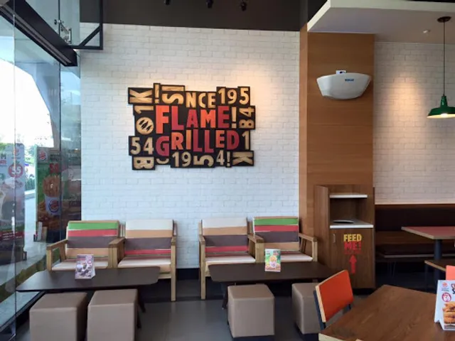 Burger King - The Riverside Plaza Charoen Nakorn