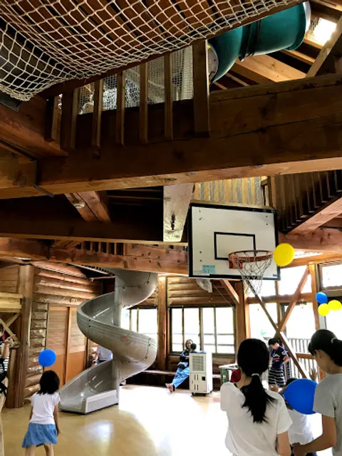 かもいけランド 鴨池公園こどもログハウス