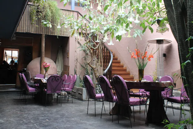 Cuchara de Palo Restaurant