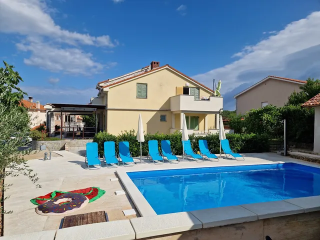 LAVANDA Apartments & Studios