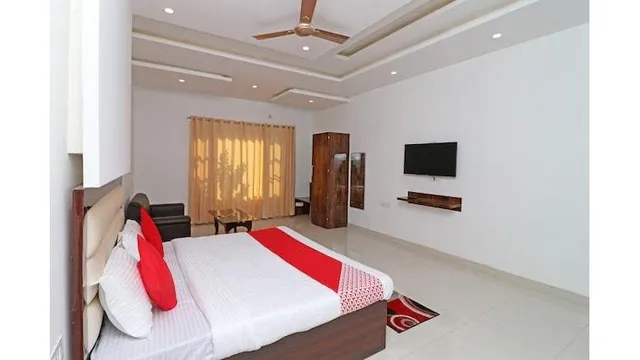 OYO 29755 Hotel Jammu Airlines