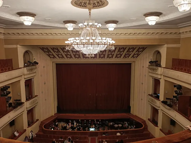 Voronezhskiy Gosudarstvennyy Teatr Opery I Baleta