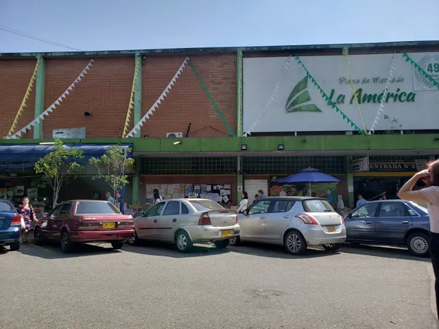 PLAZA DE MERCADO LA AMÉRICA