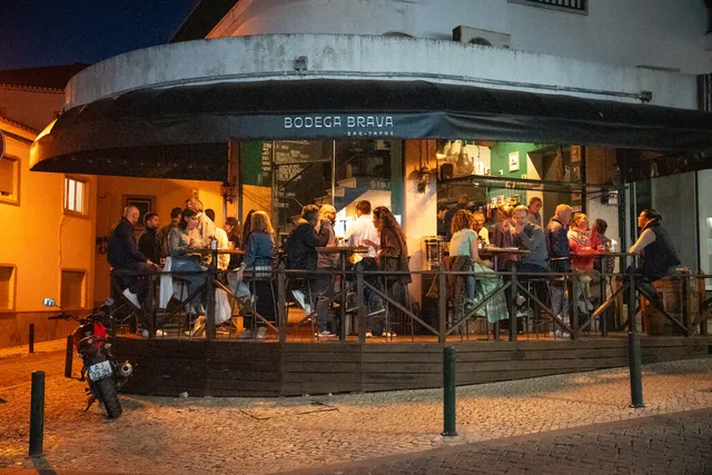 Bodega Brava - Bar e Tapas