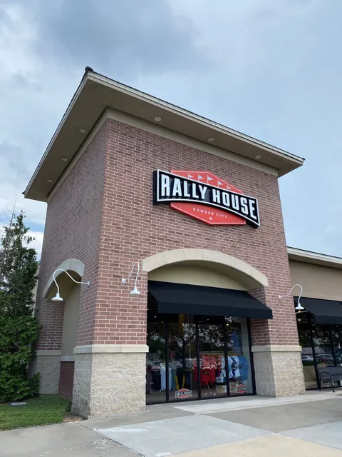 Rally House Summit Woods