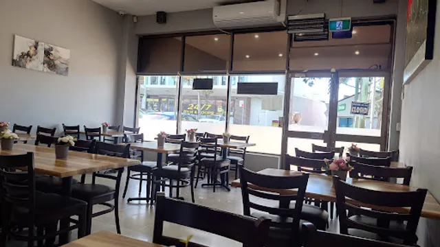 Tatas Indian Restaurant