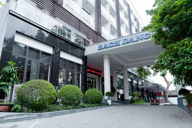 Bach Dang Hotel