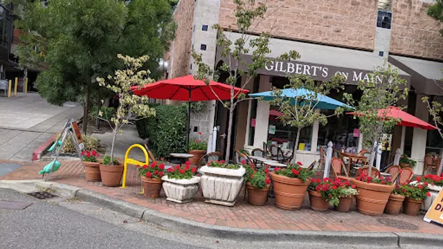 Gilbert's on Main