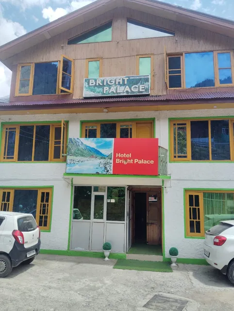 Hotel Bright Palace