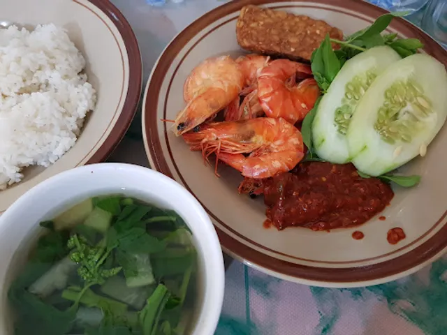 Warung Makan Kamandowo