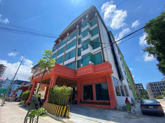 Pich Lisa Hotel សណ្ឋាគារ ពេជ្រ លីសា