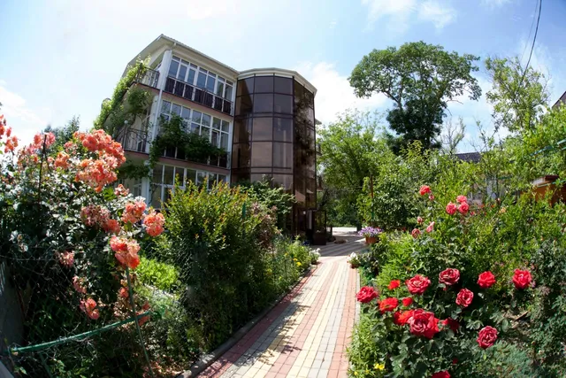 Edem u Reki Guest house